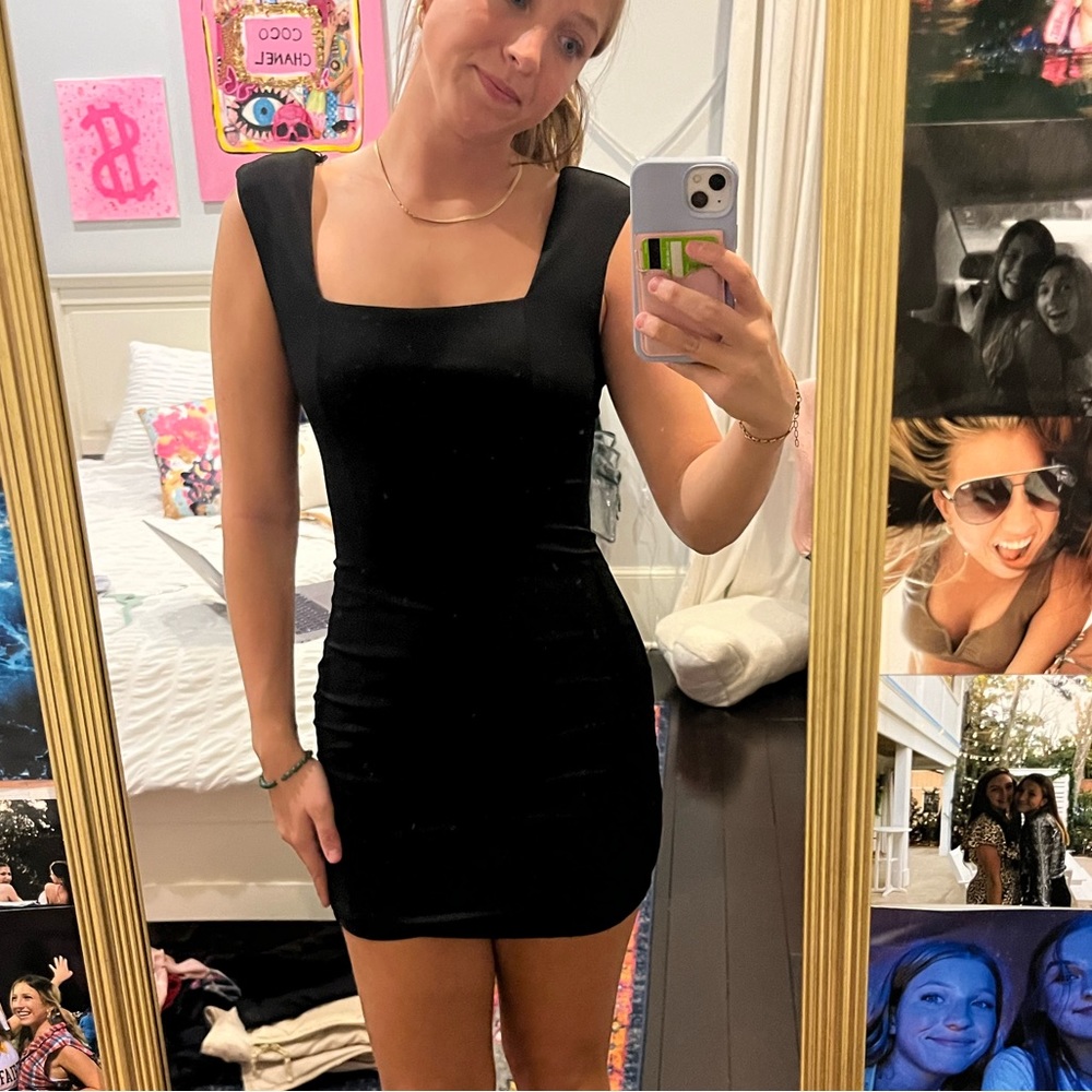 ENDLESS ROSE BLACK TIGHT DRESS - Picture 6 of 10